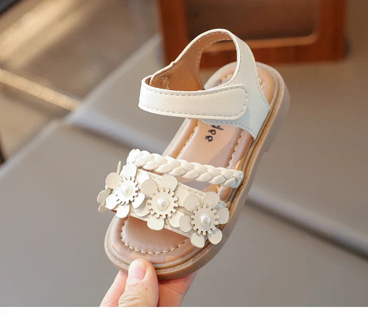 2026 High Quality Girls Sandals Flower Sweet Soft Children's Beach Shoes Kids Cute Summer Floral Sandals Princess Fashion 22-31