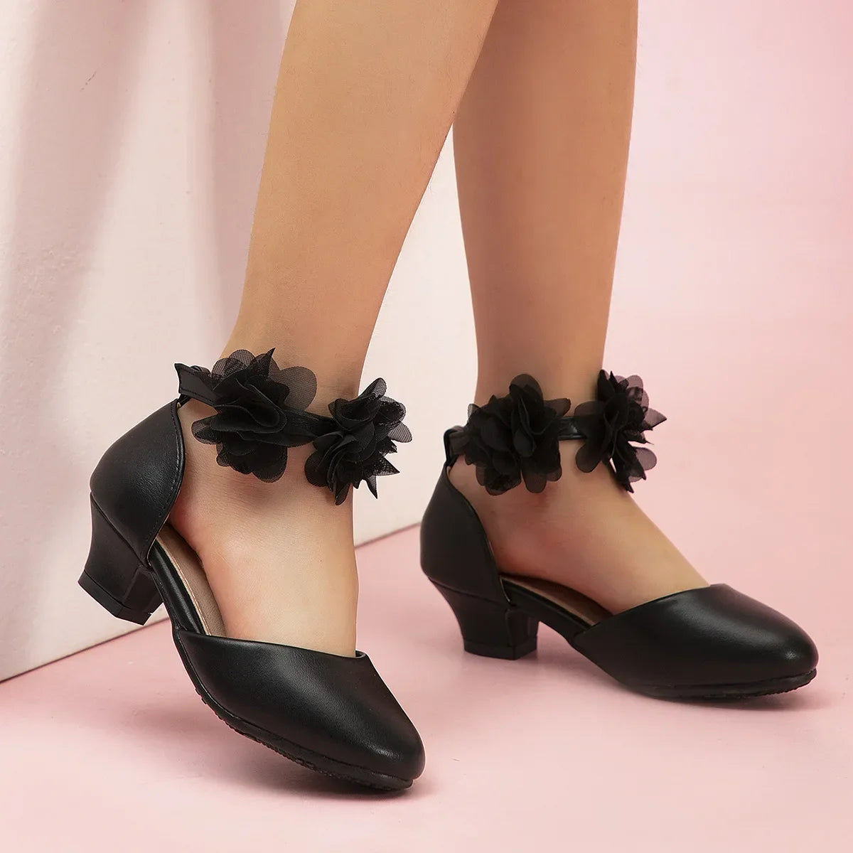 2025 New Girl Sandals Sweet Elegant Kids Fashion Princess Catwalk High-heels Shoes Causal Chic Flower Kids Wedding Party Sandals