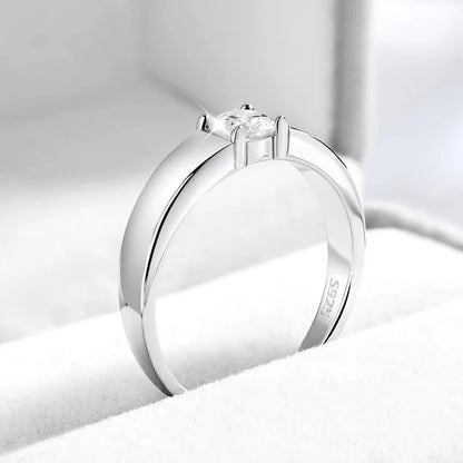 D Color 0.5CT 1CT Moissanite Ring for Men 925 Sterling Silver Simulation Diamond Wedding Band Classic Round Cut with