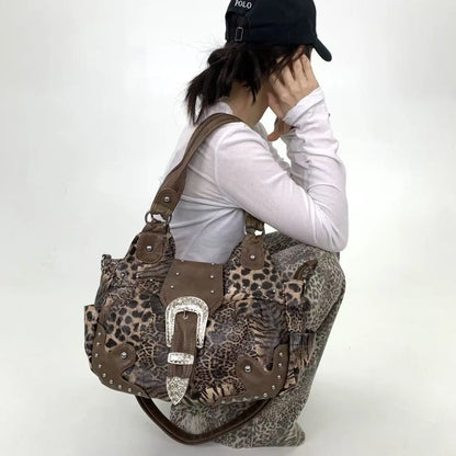 Y2K street personality spicy girl leopard print patchwork tote bag with multiple pockets and rivets retro crossbody handbag