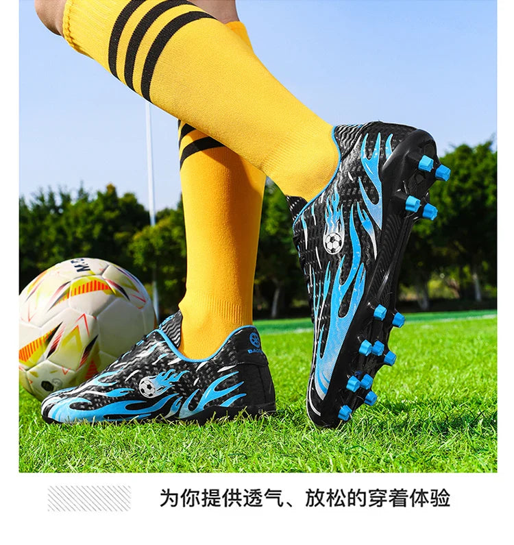 New Man Soccer Shoes Professional Football Boots Sneakers Comfortable Outdoor Match Match Boys Non-Slip Sports Shoes Unisex