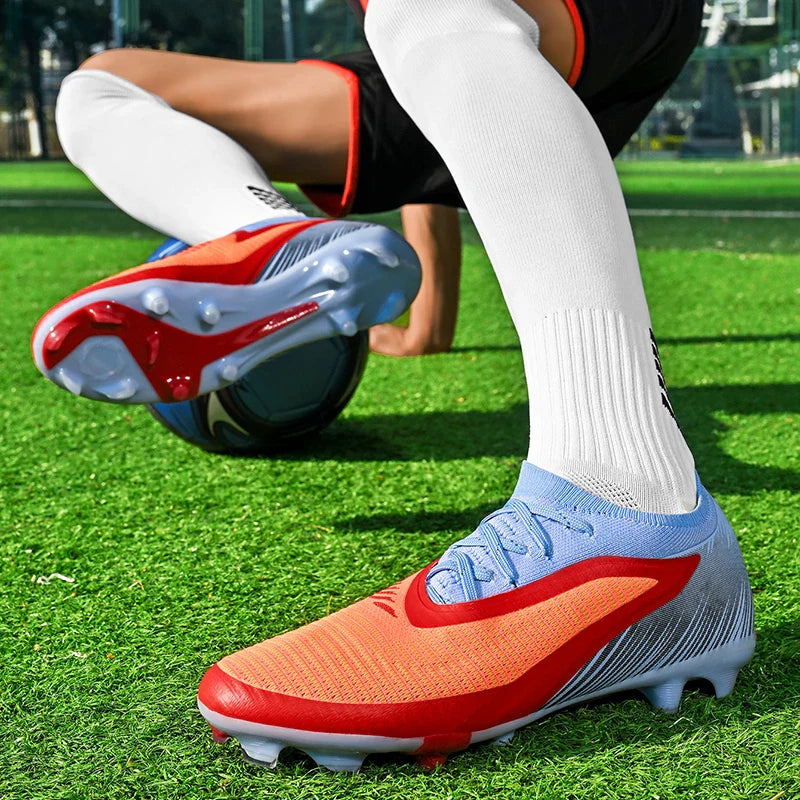 New Football Shoes Professional Low-top Soccer Field Cleats Outdoor Breathable Athletic Spikes Youth Boys Football Shoes Unisex