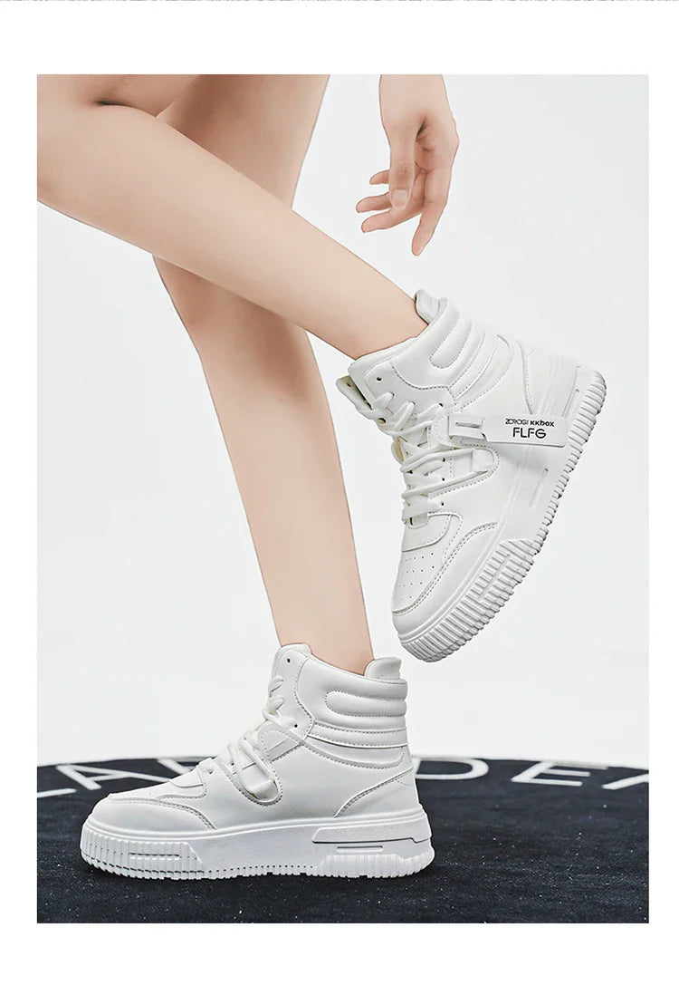 Novos Tênis Casuais de Moda Cano Alto Sapatos de Skate Botas Estudantis Masculinas e Femininas Tendência Resistente ao Desgaste Casais Bicolores