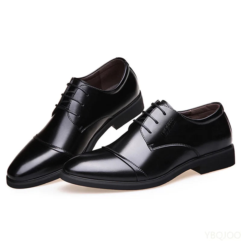 Sapatos Masculinos de Couro Oxford Luxuosos para Negócios, Respiráveis, de Borracha, Sapatos Formais Masculinos para Escritório e Casamento, Calçados Estilo Mocassim Homme