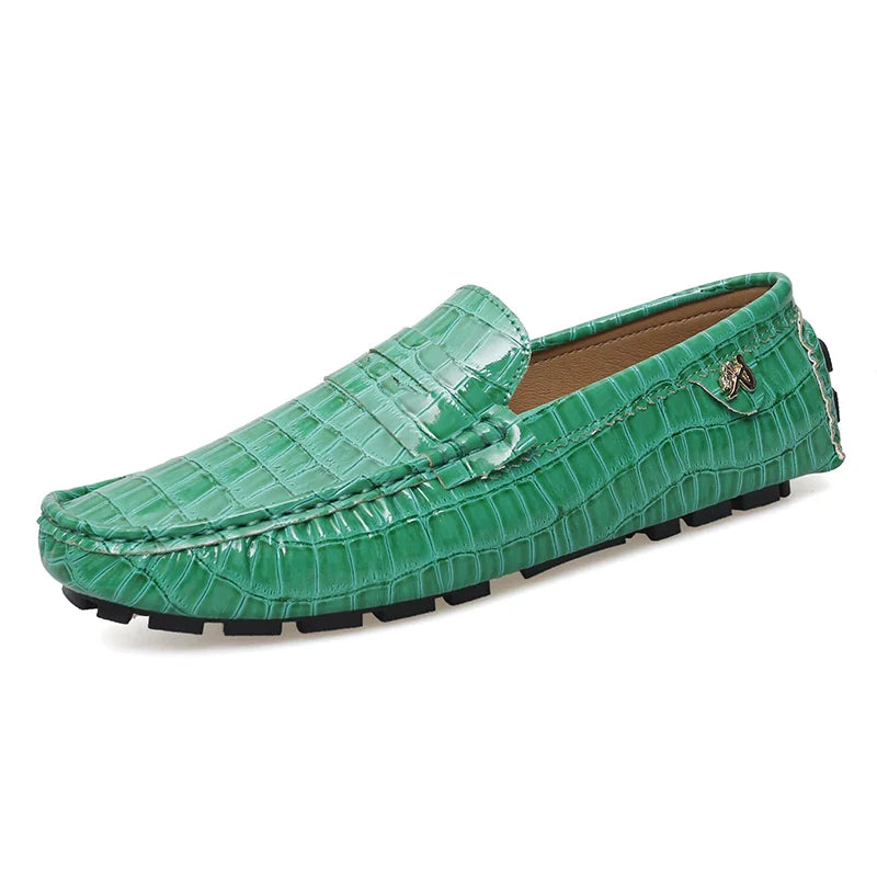 Patent Leather Beanie Shoes for Men 2025 New Spring and Summer Large Size Patent Leather Casual British Leather Shoes for Women Slip-On Slip-On Shoes