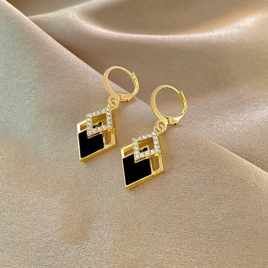 2024 Trending Black Rhinestone Statement Earrings for Women  Korean Gold Color Buckle Pendants Hanging Designer Earrings Jewelry