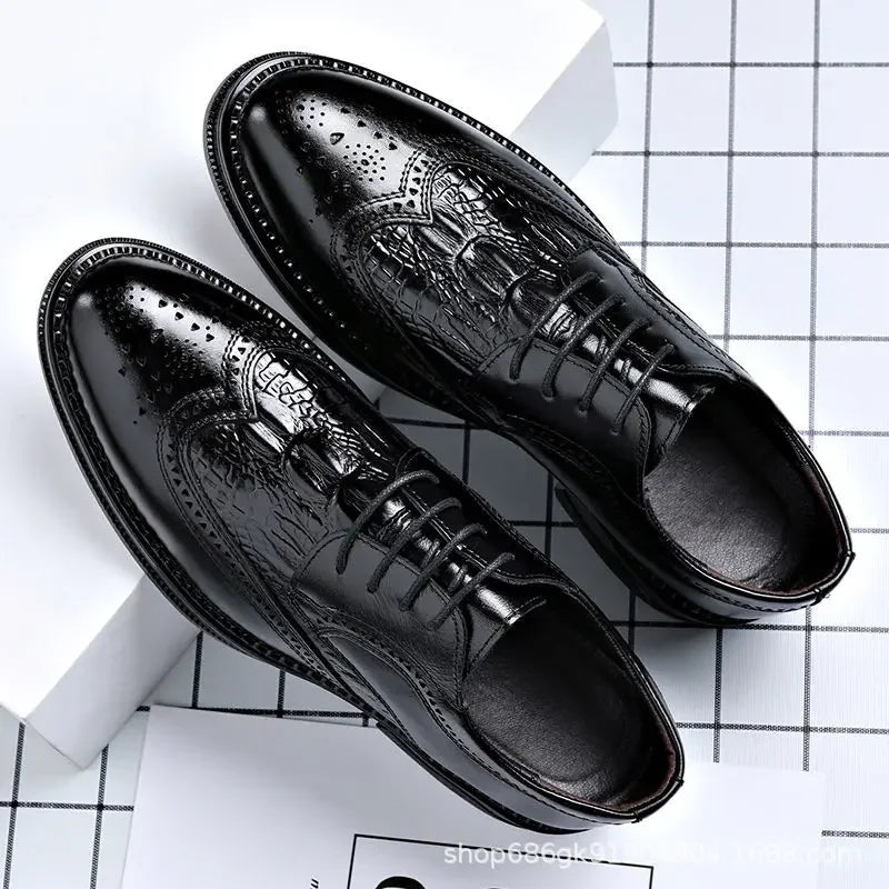 Fashionable Leather Shoes for Men Wedding Groom Formal Business Casual Shoes Comfortable Versatile New Style Rubber Sole