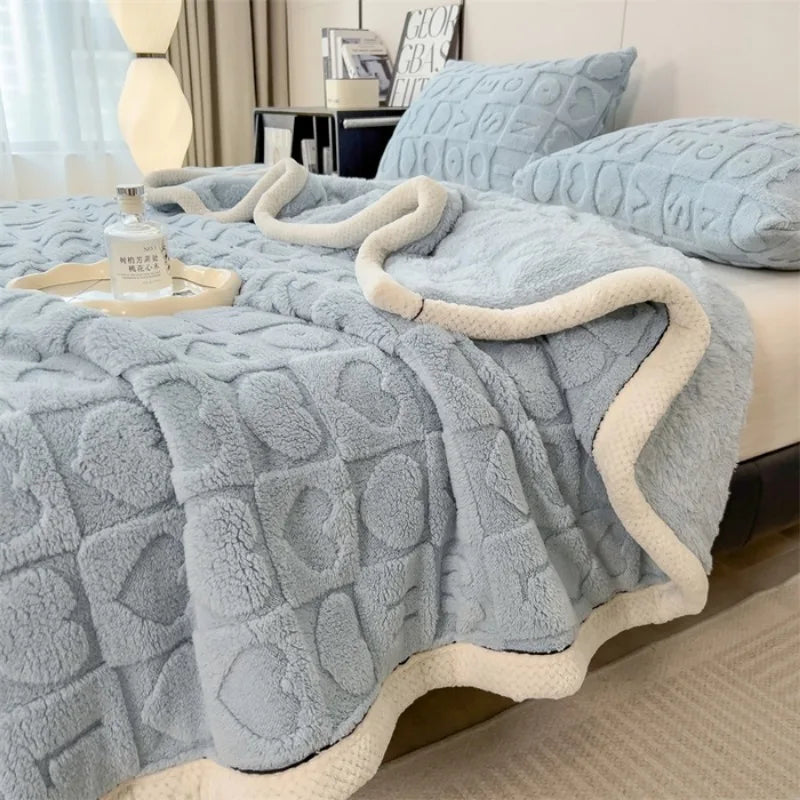 2025 new solid color taffle love blanket light blue fashion flannel office lunch break casual blanket, no pillowcase