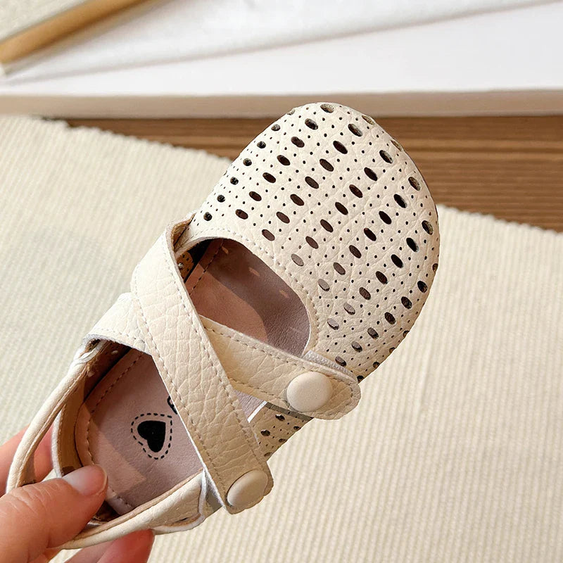 Summer New Kids Mary Jane Sandals Hollow-out Breathable Girls Causal Flat Shoes Non-slip School Children Fashion Retro Sandals