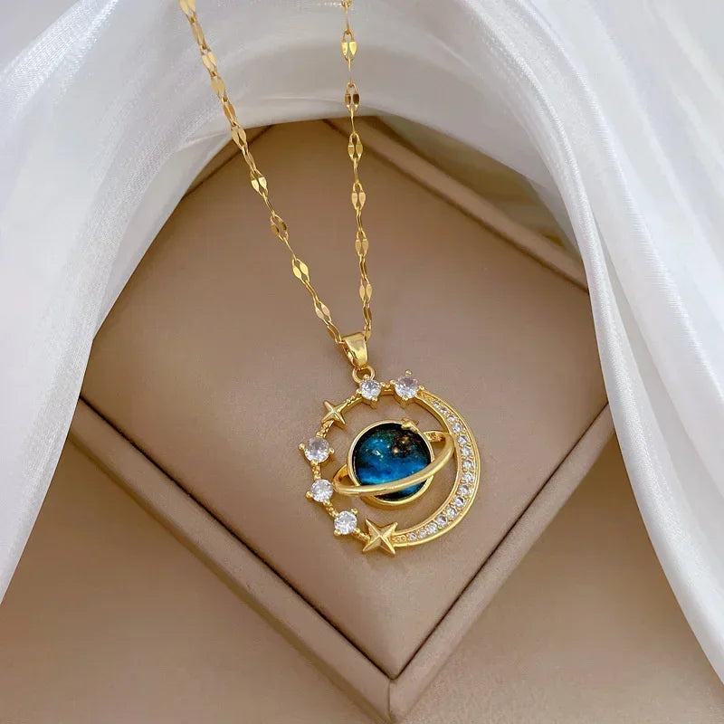 Delicate and Beautiful Starry Pendant Necklace for women