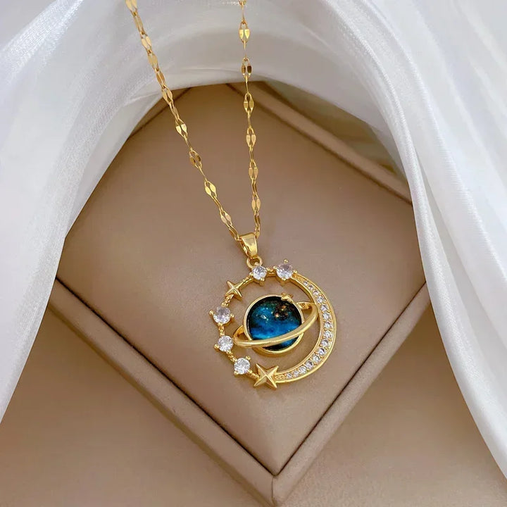 Delicate and Beautiful Starry Pendant Necklace for women