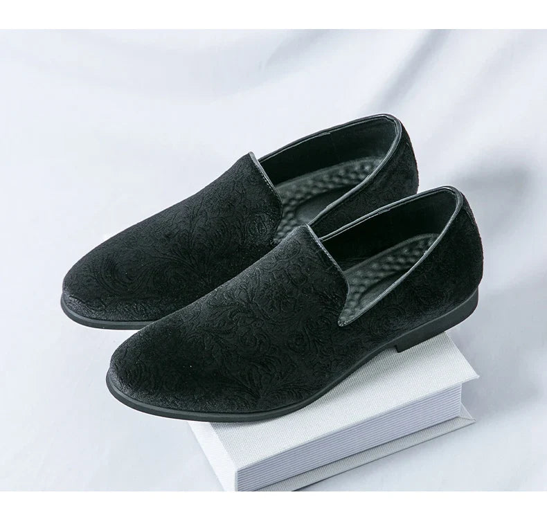 New British style men's hair stylist pattern suede lazy man slip-on bean loafers 46 plus-size pointed leather shoes