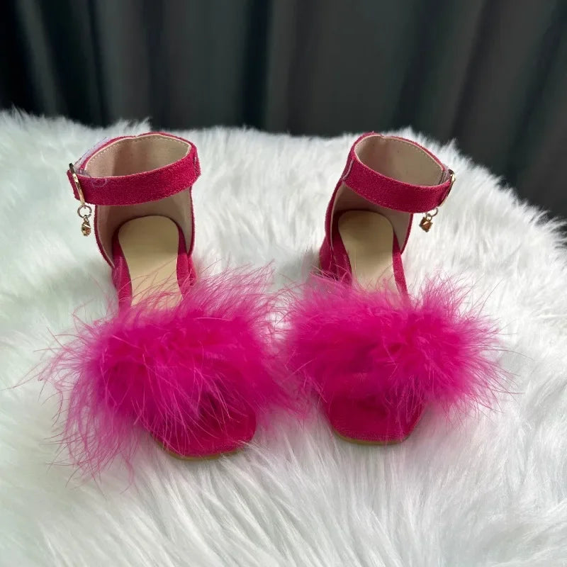 New Girls Low-heels Sandals Summer Fluffy Kids Princess Catwalk Shoes Open-toe Versatile Children Fashion Wedding Party Sandals