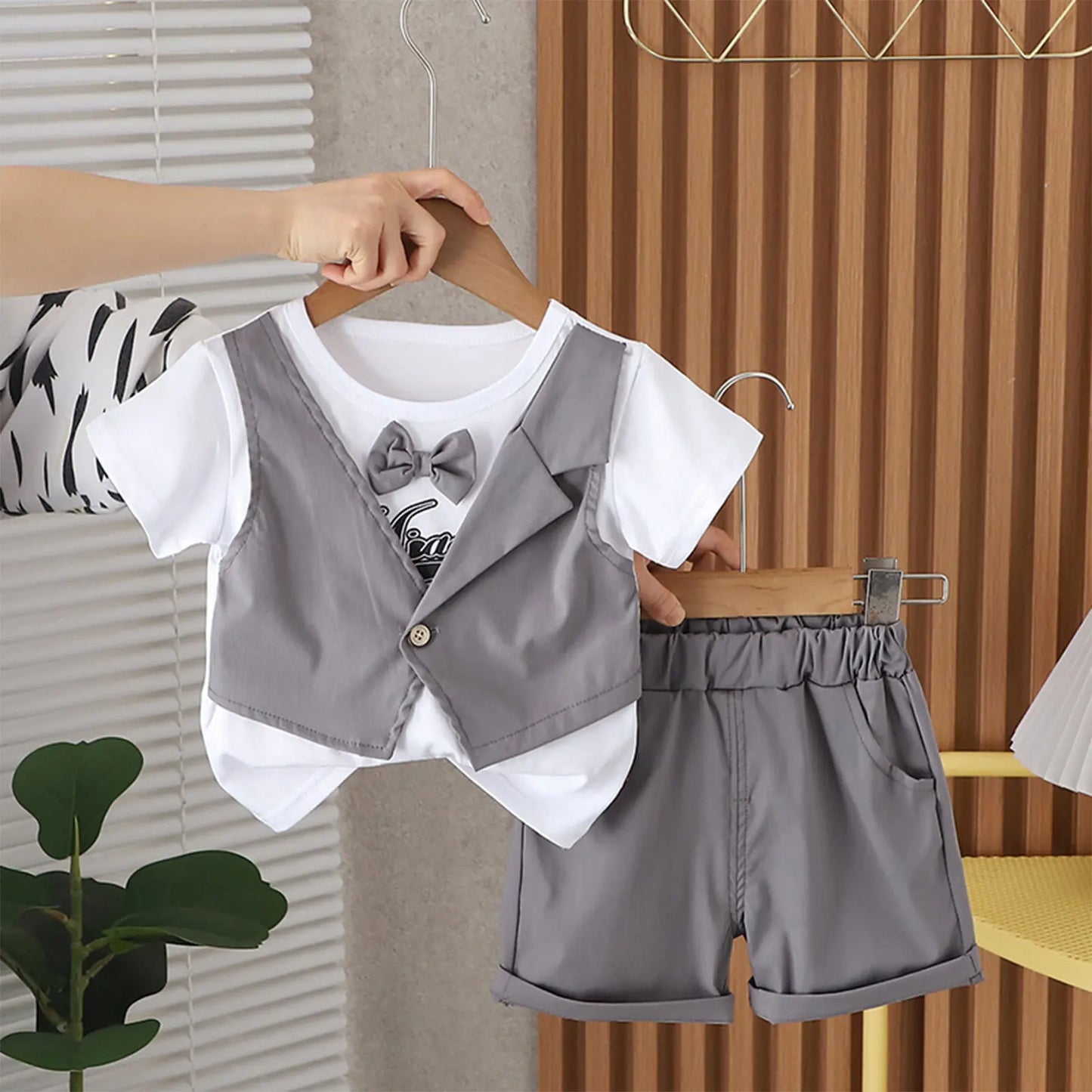 2Pcs Baby Boys Party Gentleman Outfit Short Sleeve Bowknot 2 in 1 T-shirt with Fake Waistcoat And Shorts Set Kids Summer Clothes