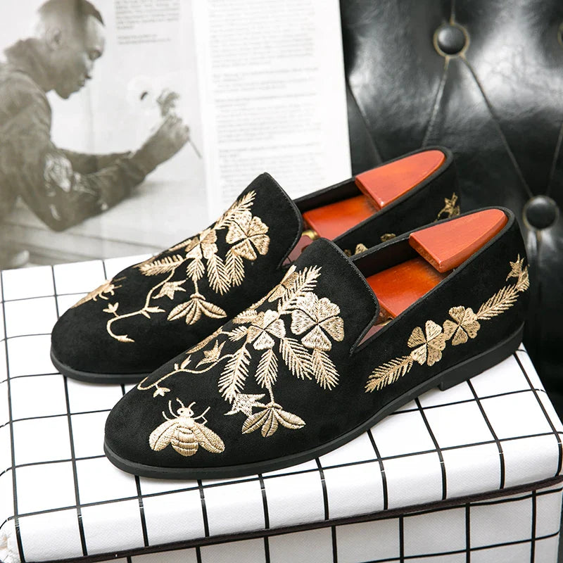 New Loafers for Men Flock Embroider Black Casual Shoes Slip-On Breathable Handmade Free Shipping Mens Dress Shoes Size 38-48