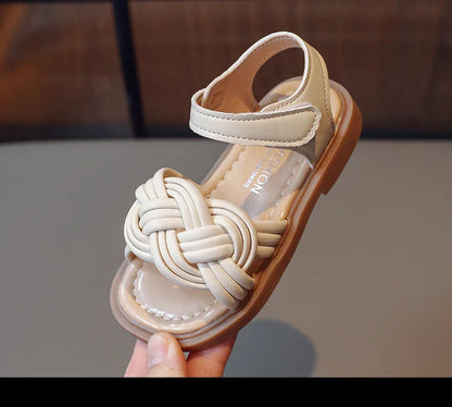 Children Fashion Girls Sandals Casual Weave Breatheable 2023 New Summer Beach Shoes Princess Flats Hook & Loop Chic Kids Korean