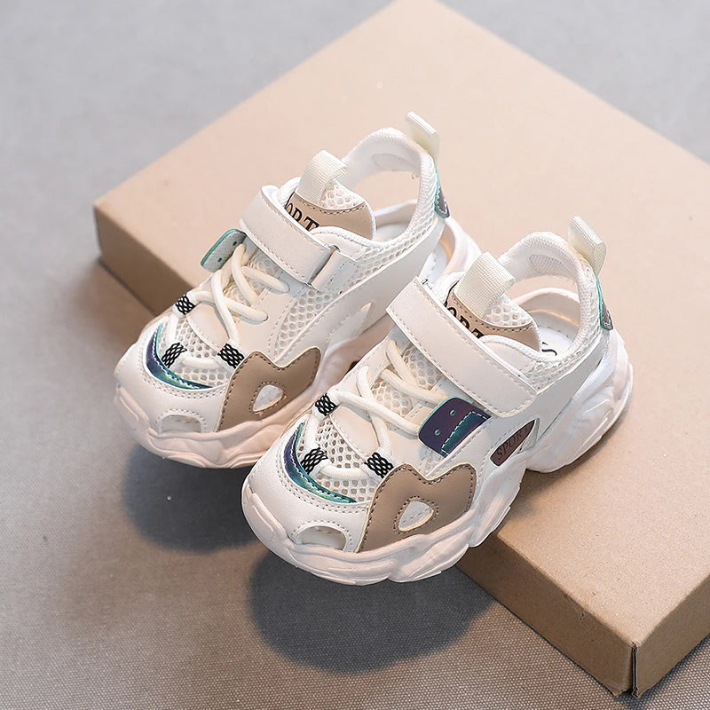 Kids Sports Sandals Fashion Classic 2025 Summer Boys Girls Beach Shoes Cut-outs Air Mesh Breathable Hollow Casual Fashion Sandal