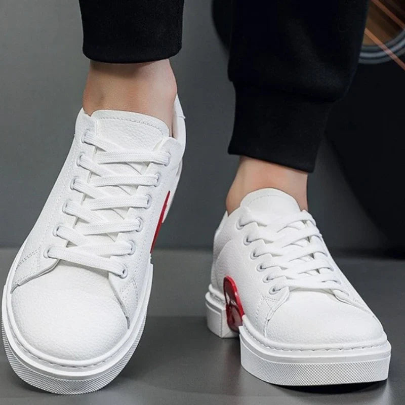 New Fashionable Personalized Men's Casual Board Shoes Versatile Flat White Shoes Men's Flat Shoes