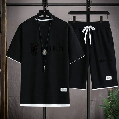 A two-piece set of men's short-sleeved T-shirt and sports shorts for summer fashion, breathability, fitness and casual jogging