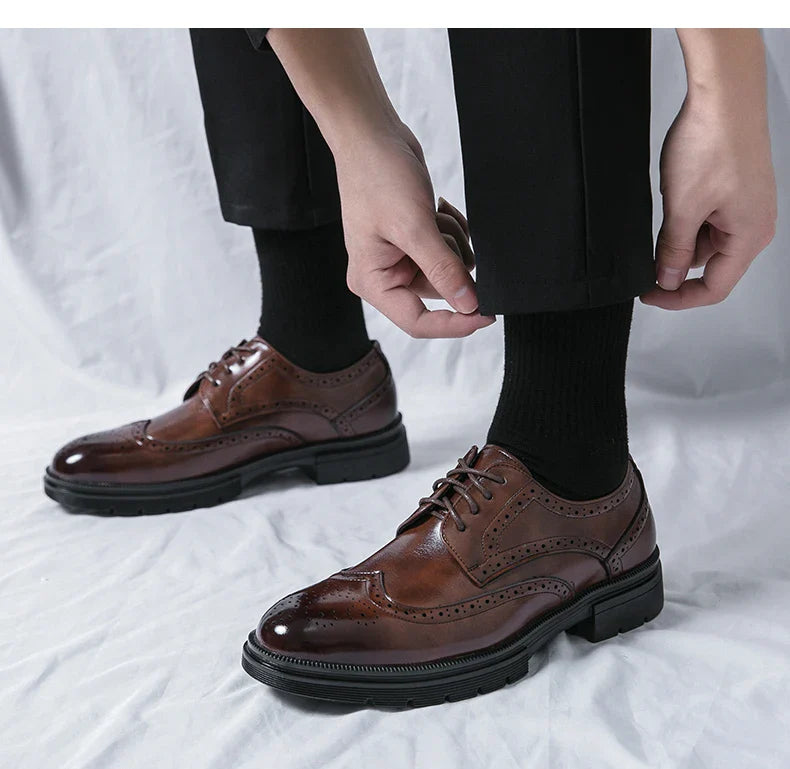 Brown Handmade Leather Men 2026 Oxford Shoes Black Leather Man Formal Classic Brogue Business Shoes Chaussure Homme