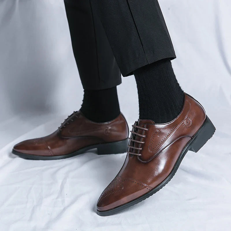 Formal Brogues Shoes Men Classic Social Casual Business Shoes Man Wedding Men's Dress Shoes Party Pointy Toe Leather Shoes Male