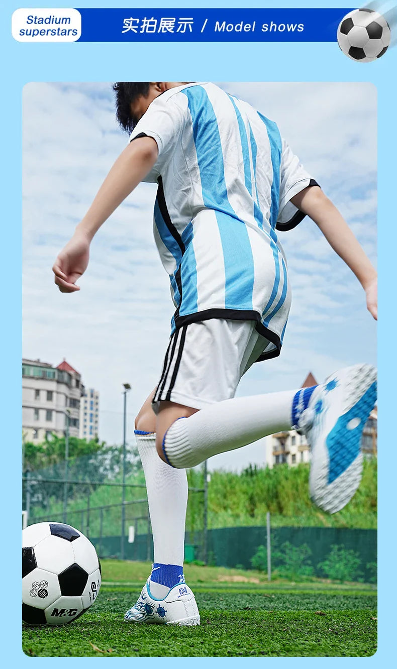 New Children Soccer Cleats Football Boots TF FG Anti-Slip Comfortable Training Shoes Outdoor Indoor Sneakers for Kids Boys Girls