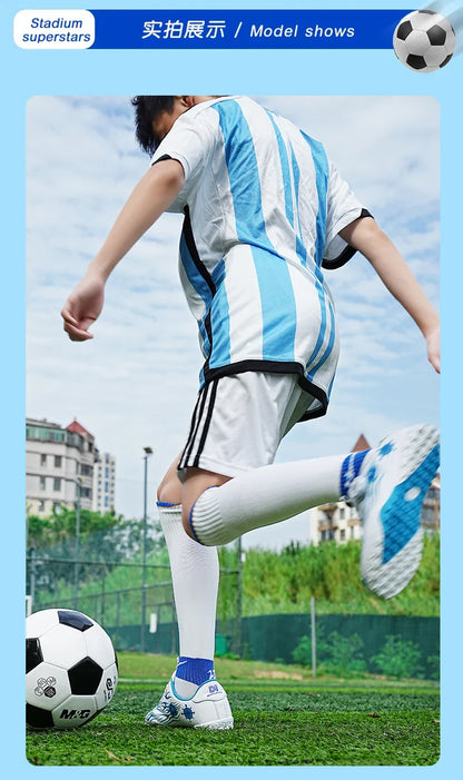 New Children Soccer Cleats Football Boots TF FG Anti-Slip Comfortable Training Shoes Outdoor Indoor Sneakers for Kids Boys Girls