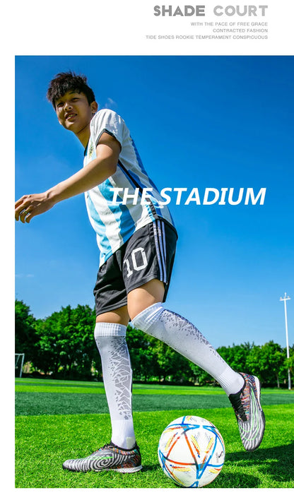 Men Training Football Boots Non-Slip Soccer Shoes Outdoor Cleats Futsal Breathable Sneakers Unisex Comfortable FG/TF Ultralight