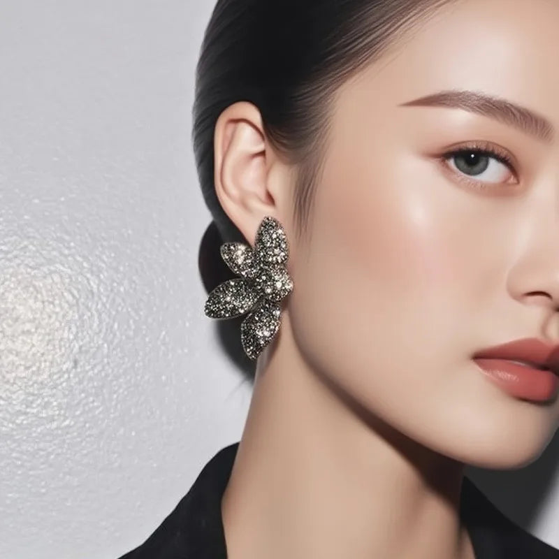 Vintage Gothic Black Rhinestone Flower Earrings for Women Fashion Holiday Party Jewelry Gifts New
