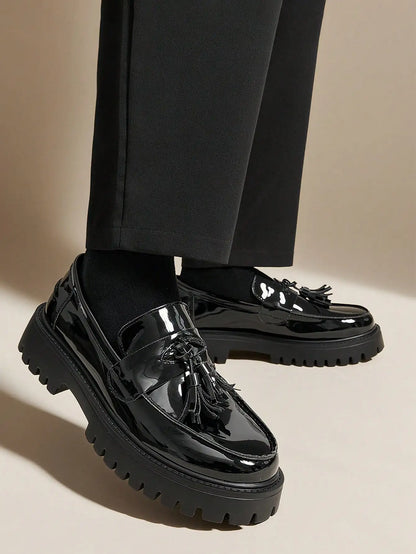 Fashion Tassel Thick Sole Leather Men's Shoes Loafers Slip-On Business Dress Shoes For Gentleman Glossy Formal Party White Shoes