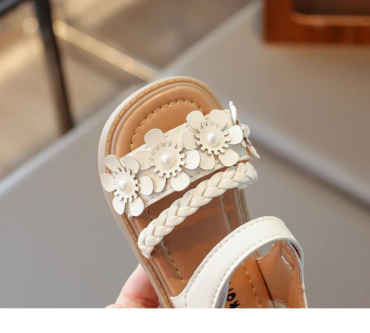 2026 High Quality Girls Sandals Flower Sweet Soft Children's Beach Shoes Kids Cute Summer Floral Sandals Princess Fashion 22-31