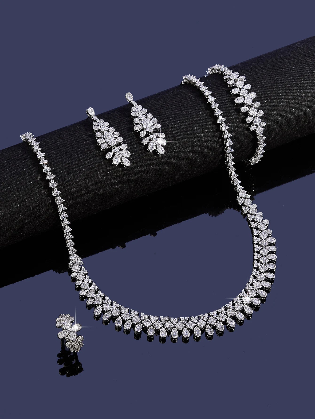 2025 New 4-Piece Bride Cubic zirconia Necklace Set Women's Party Bridal Wedding Jewelry Set