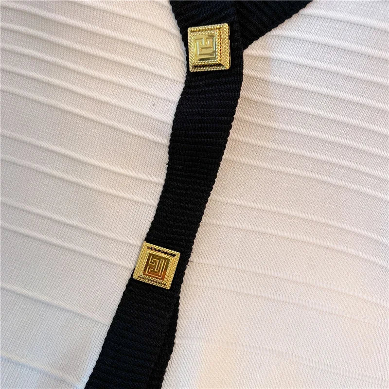 Metal Buttons Patchwork Tank Tops White Crop Top Chic Y2k Sleeveless Summer Knit Tops T-shirt Korean Women's Clothing New