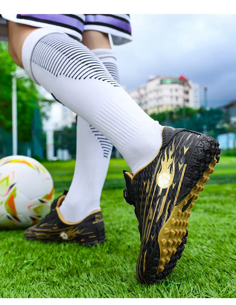 Kids Football Field Boots Boys Girls Indoor Society Football Shoes Futsal Non Slip Professional Fast Men Soccer Cleats Sneakers