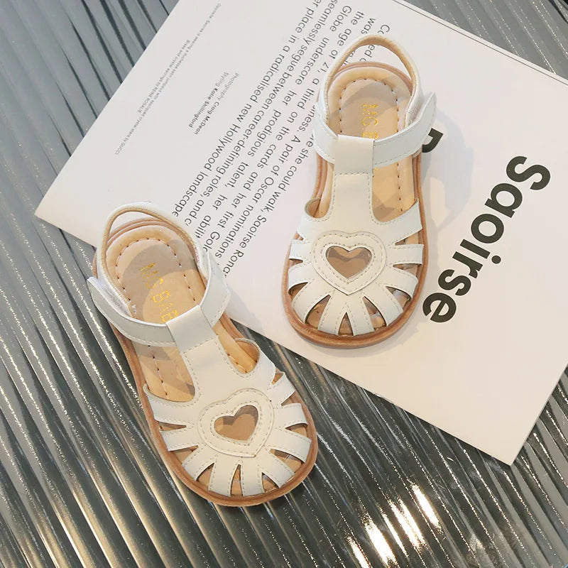 2026Sandals for Baby Girls Summer Cut-Outs Heart-shaped Lolita Princess Shoes Fashion Children's beach Sandals Kids Garden Shoes