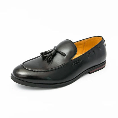 Men's Formal Leather Shoes British Style Tassels Loafers Pointed Toe Breathable Non-Slip Business Casual Wedding Office Shoes