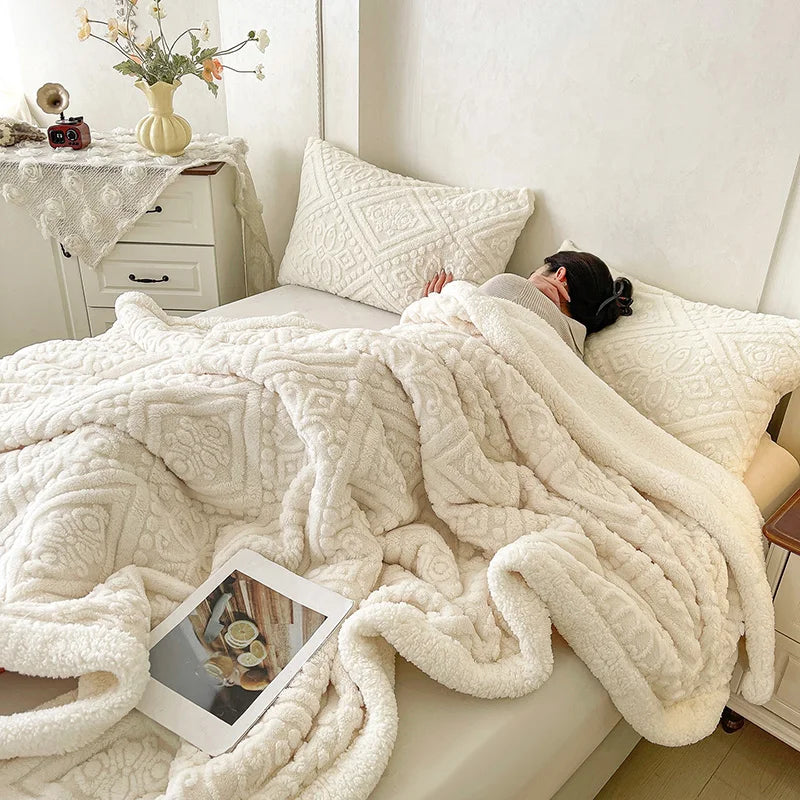 Ultra Soft Double Layer Fleece Blanket for Bed Thickened Cozy Velvet Warmth Blanket Autumn Winter Plush Blankets for Sofa Nap