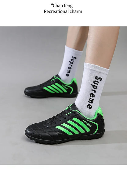 Size 32-44 Kid Low Cut Soccer Shoes Adult Outdoor Running Sneakers Ultralight Sports Ultralight Sports Football Boots