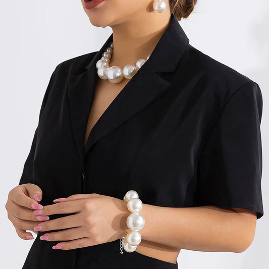 Exaggerated Big Imitation Pearls Choker Necklace Women Personality Elegant White Pearl Beaded Bride Jewelry 2025