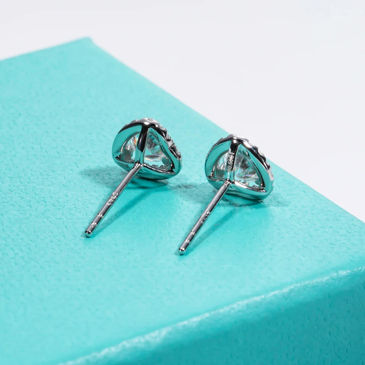 1cttw D Color Moissanite Halo Earrings 925 Sterling Silver 18k Gold Plated Heart Stud Earring for Women Jewelry Gifts