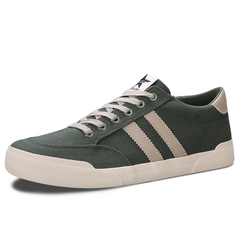 Retro Green Vulcanize Shoes Men Breathable Leisure Shoes For Men Lightweight Flat Casual Canvas Sneaker