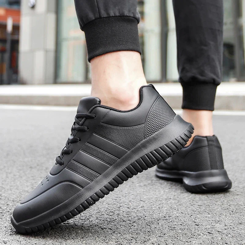Casual Chef Shoes four Season new Lightweight Soft Sole Comfort Oil proof Men and Women's Chef Business Work Leather Shoe