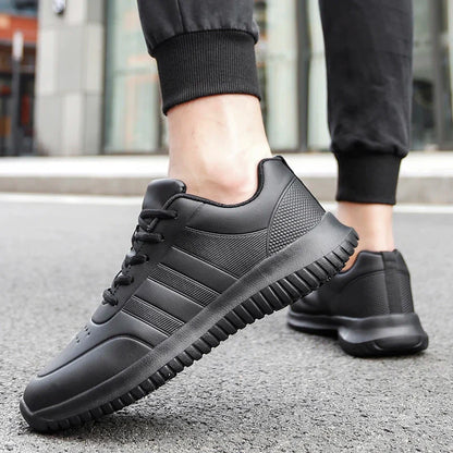 Causal Chef Shoes four Season new Lightweight Soft Sole Comfort Oil proof Men and Women's Chef Business Work Leather Shoe
