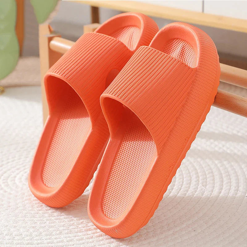 Summer Thick Sole Slippers Men Sandals Indoor Casual Slippers Outdoor Breathable Sandals Non-slip Bathroom Men's Shoes