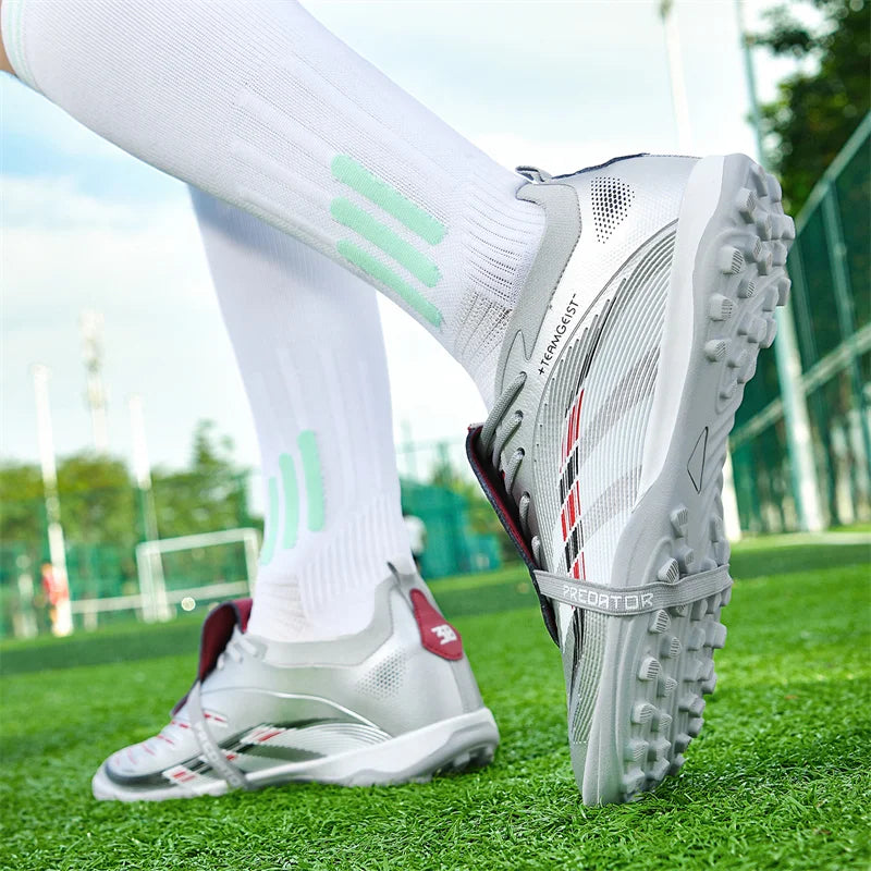 Autumn Hot Selling Racing Professional Adult Football Shoes Flexible and Lightweight Sports Shoes Training Daily Nail Shoes
