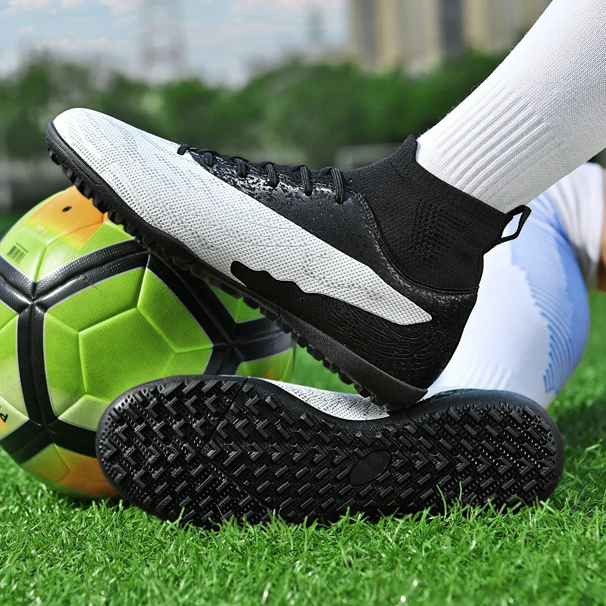 Men & Women TF Stud Football Boots, Anti-slip, Leather Material, Suitable for Student & Adult Training, Artificial & Natural Gra