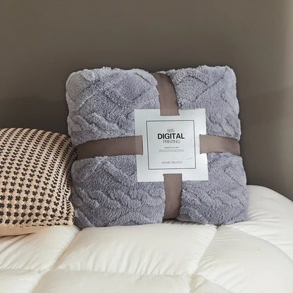 Fluffy Coral Velvet Blanket Flannel Plush Comfortable Thickened and Warm Soft Sofa Throw Blanket for Air-Conditioned Room Luxury
