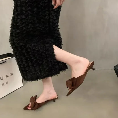 Low-heeled pointed fairy-style sandals apricot women's 2025 new summer bow French temperament sandals large size women's shoes