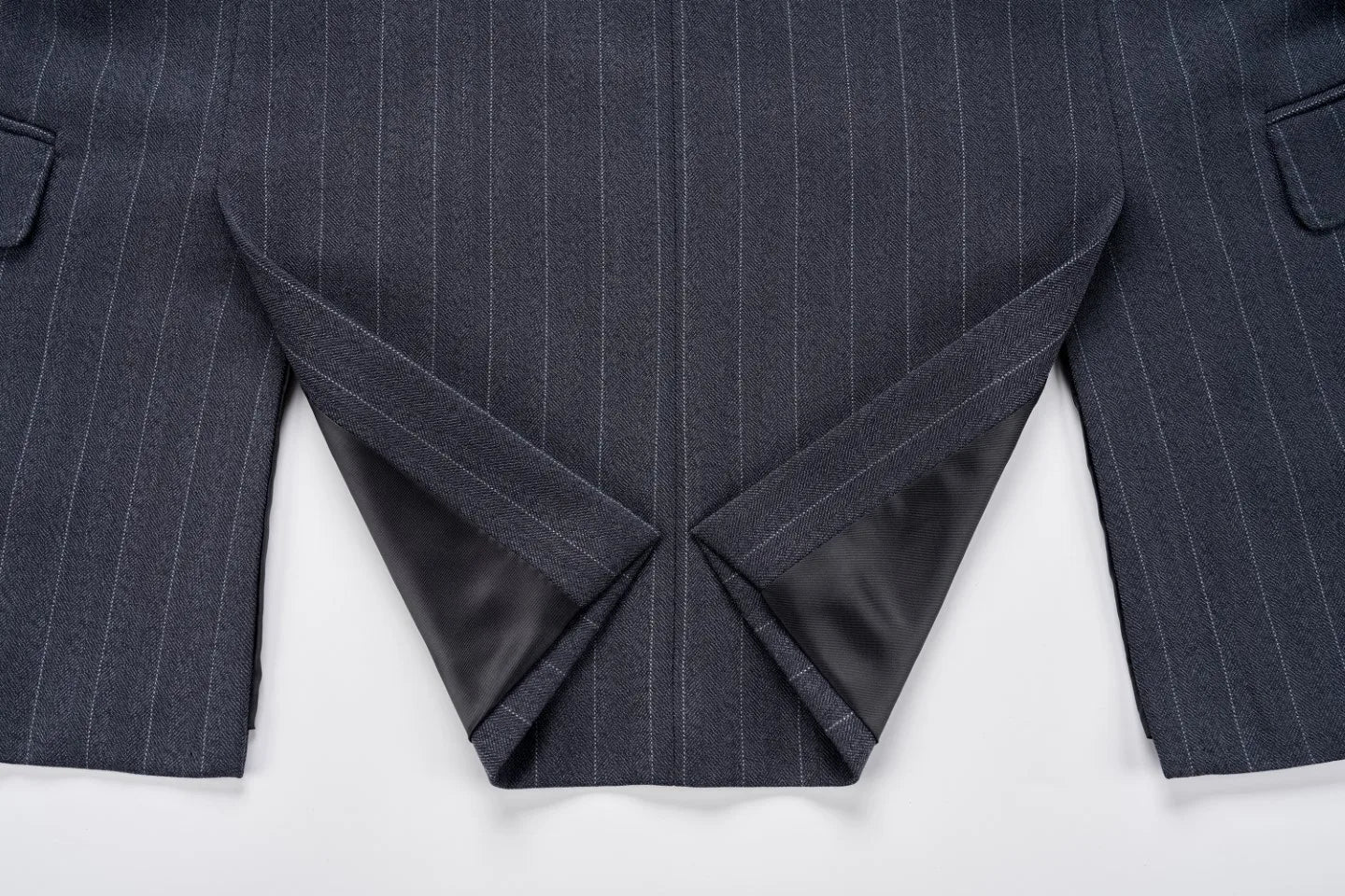 Trajes Musculosos para Noivos 2025 Tamanhos EUA Alfaiataria 3D Italiana TR para Ombros Largos Conjunto de Casamento e Negócios com Calças Ajustáveis
