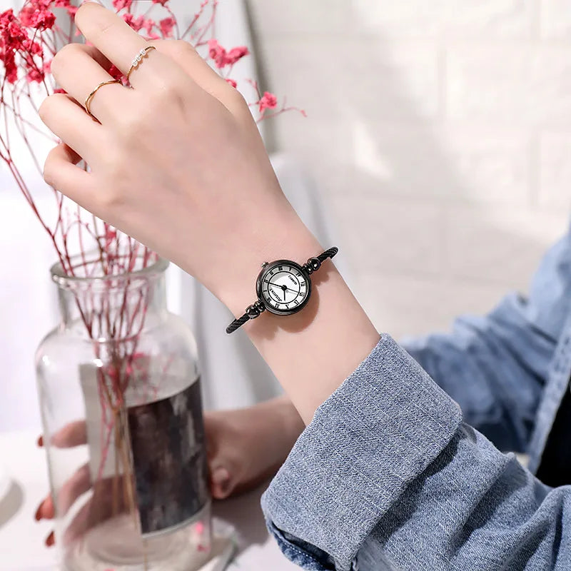 Women Watches Small Gold Bangle Bracelet Watch Stainless Steel Retro Ladies Quartz Wristwatch Clock Fashion Dress Watch